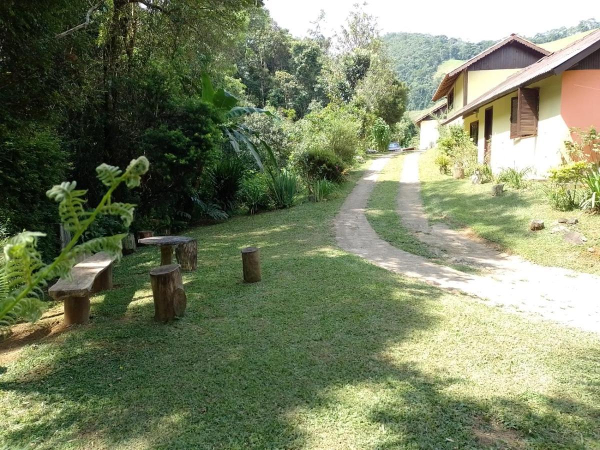 Chales Pouso Do Vale Visconde De Maua Exteriör bild